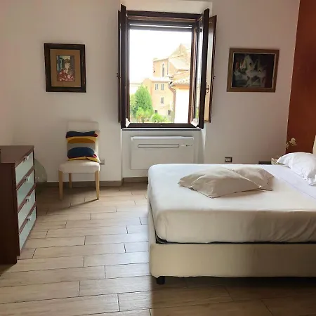 Garibaldi Apartment